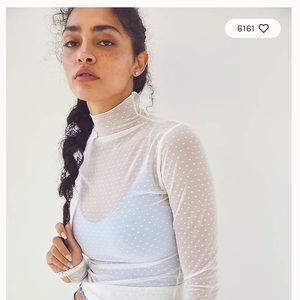 Free People On The Dot Layering Top size S in color Love Dove